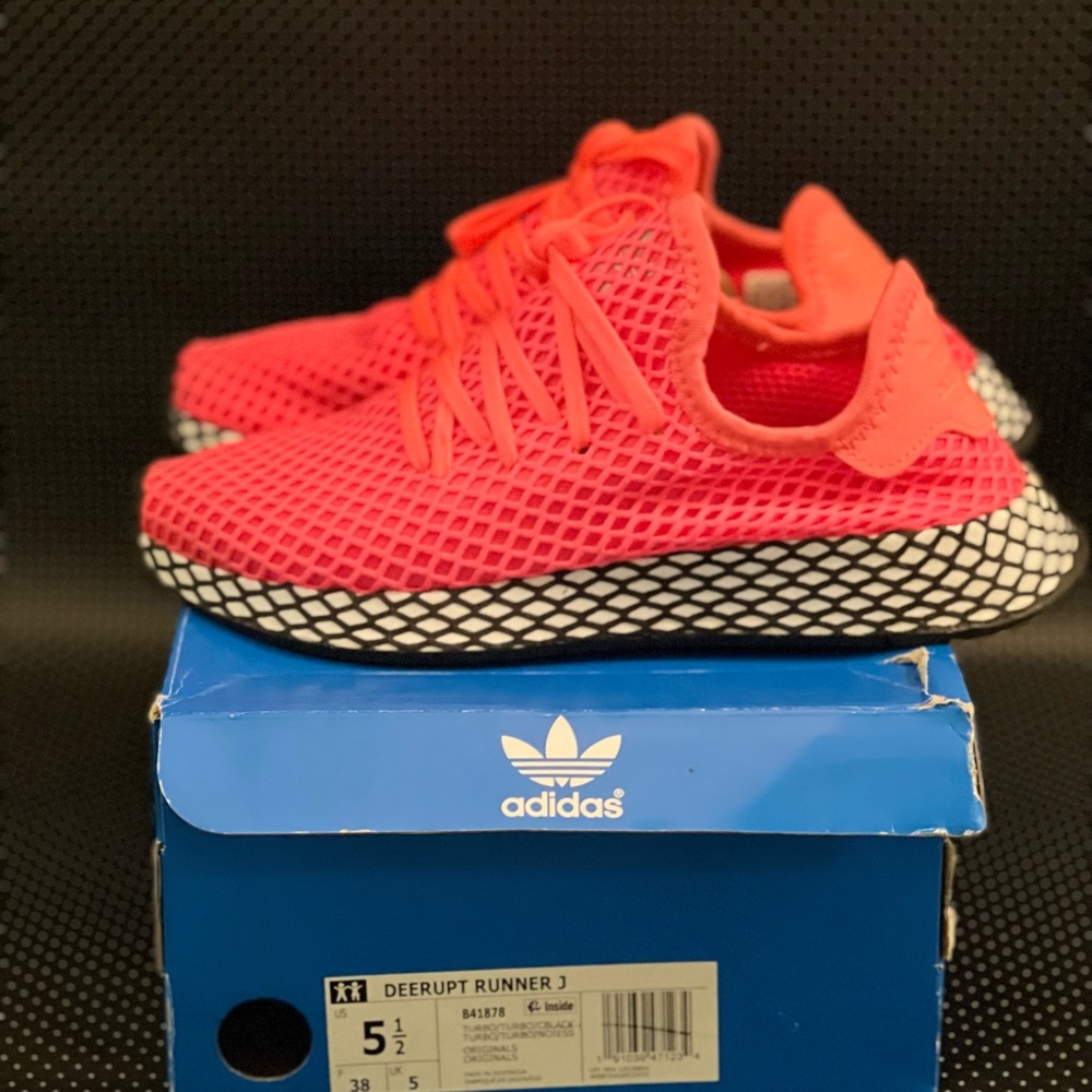 Adidas deerupt